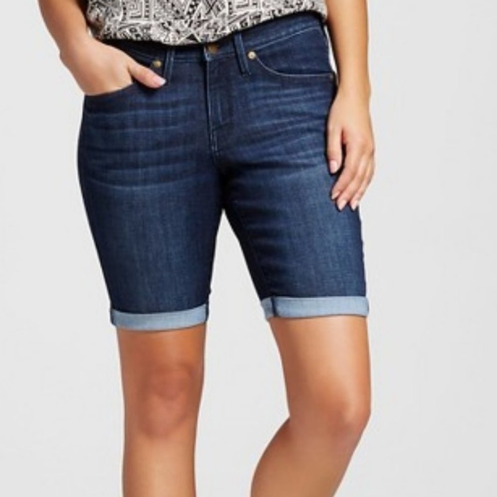 Mossimo | Mid Rise Bermuda Shorts | Women's | 10